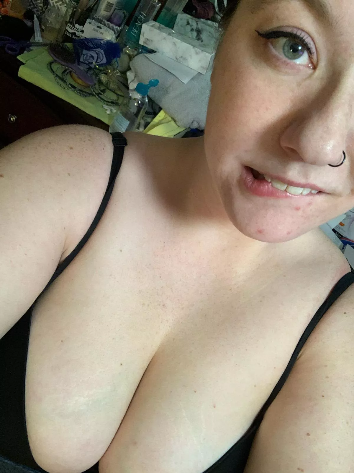 Would you rather cum on my face or tits?