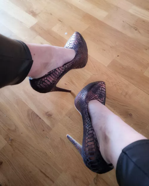 Would you wear these 6 in heels?