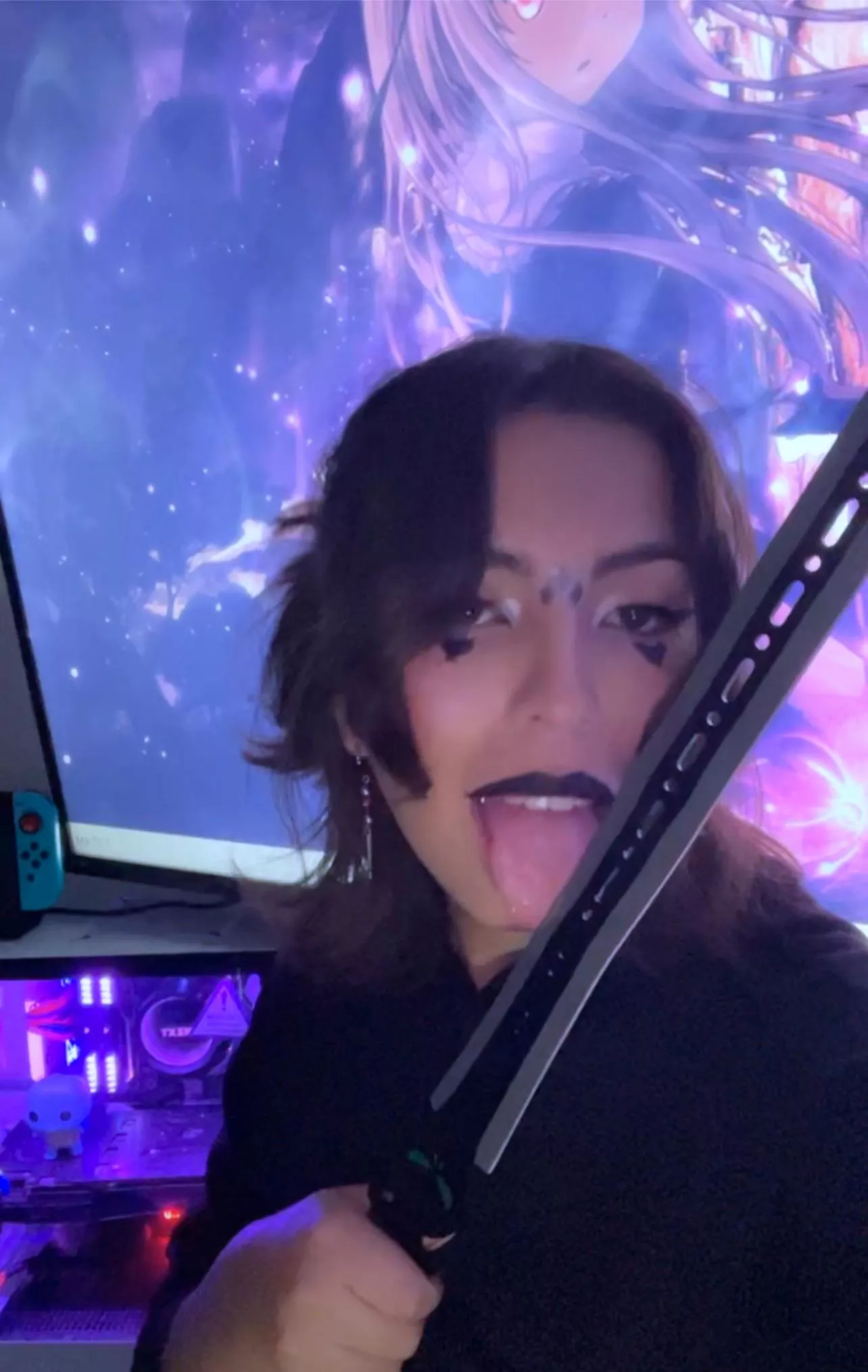 Y’all like my long sword?