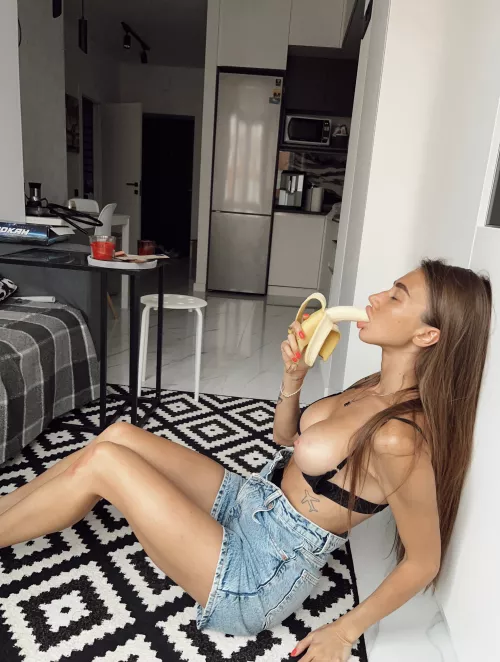 You like little tits