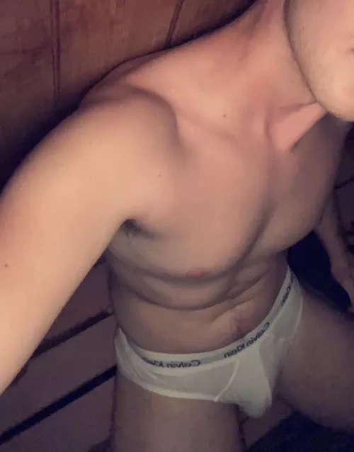 You see me in the sauna all alone, what are we doing? 😮‍💨