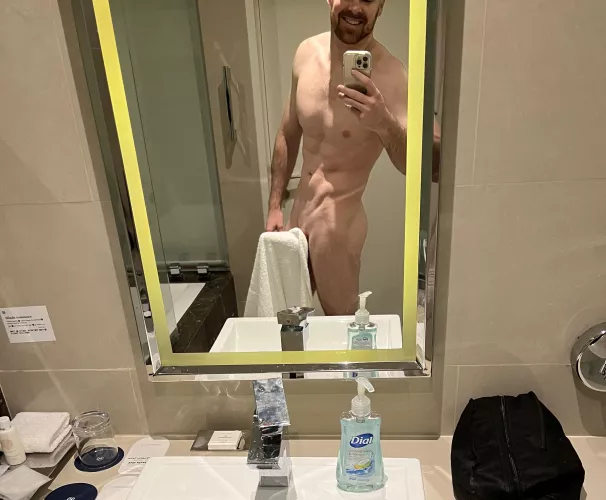 Anybody need a towel rack? 😜