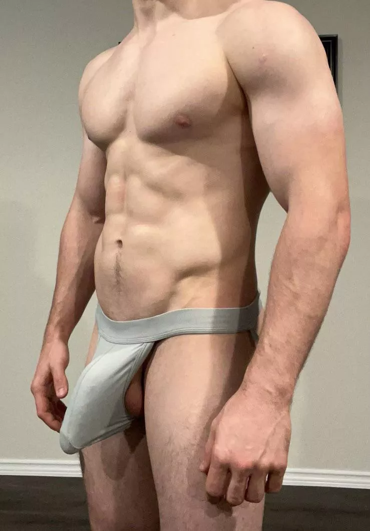 Anyone into shorter tops? I’m only 5’7” tall and some guys say I’m too short…