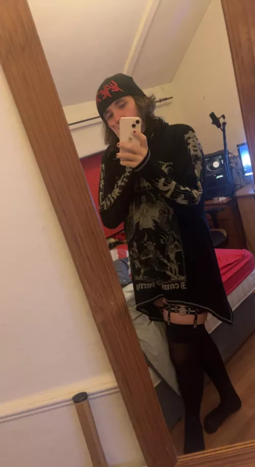 Anyone order a heavy metal femboy?