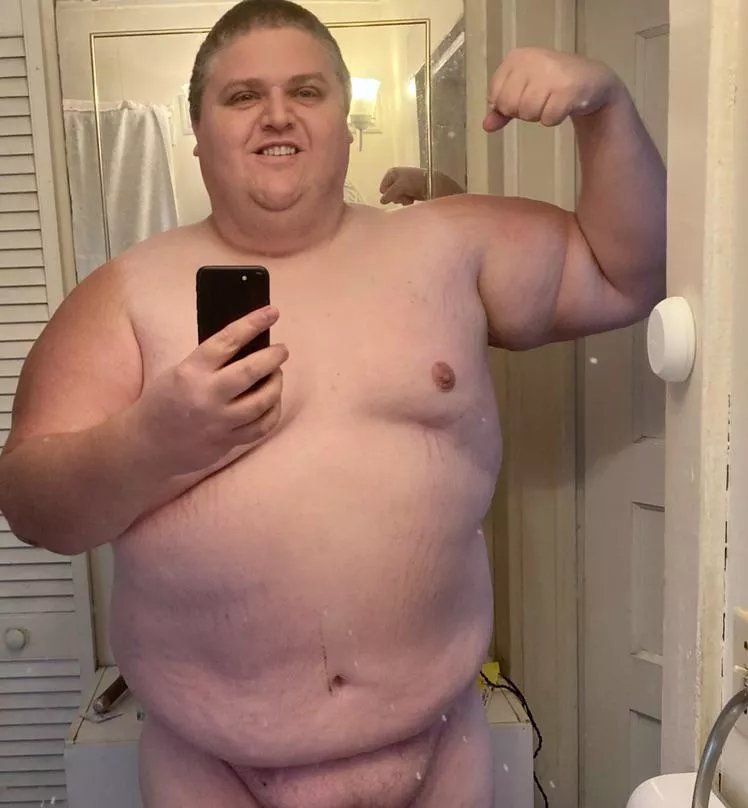 Anyone wanna come be my weekend cuddle partner? Top aggressive chub here.