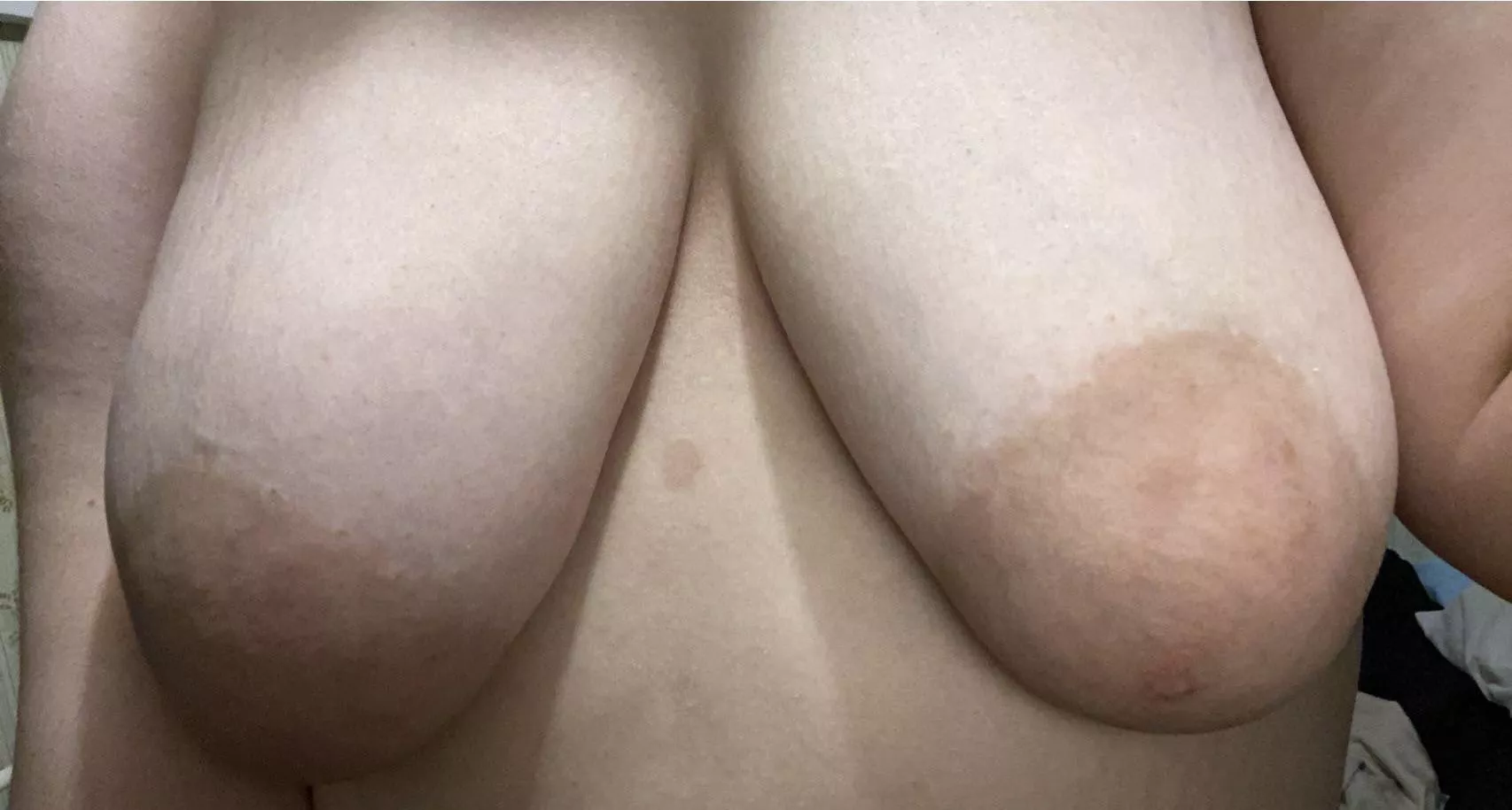 both titties out. opinions? 👀