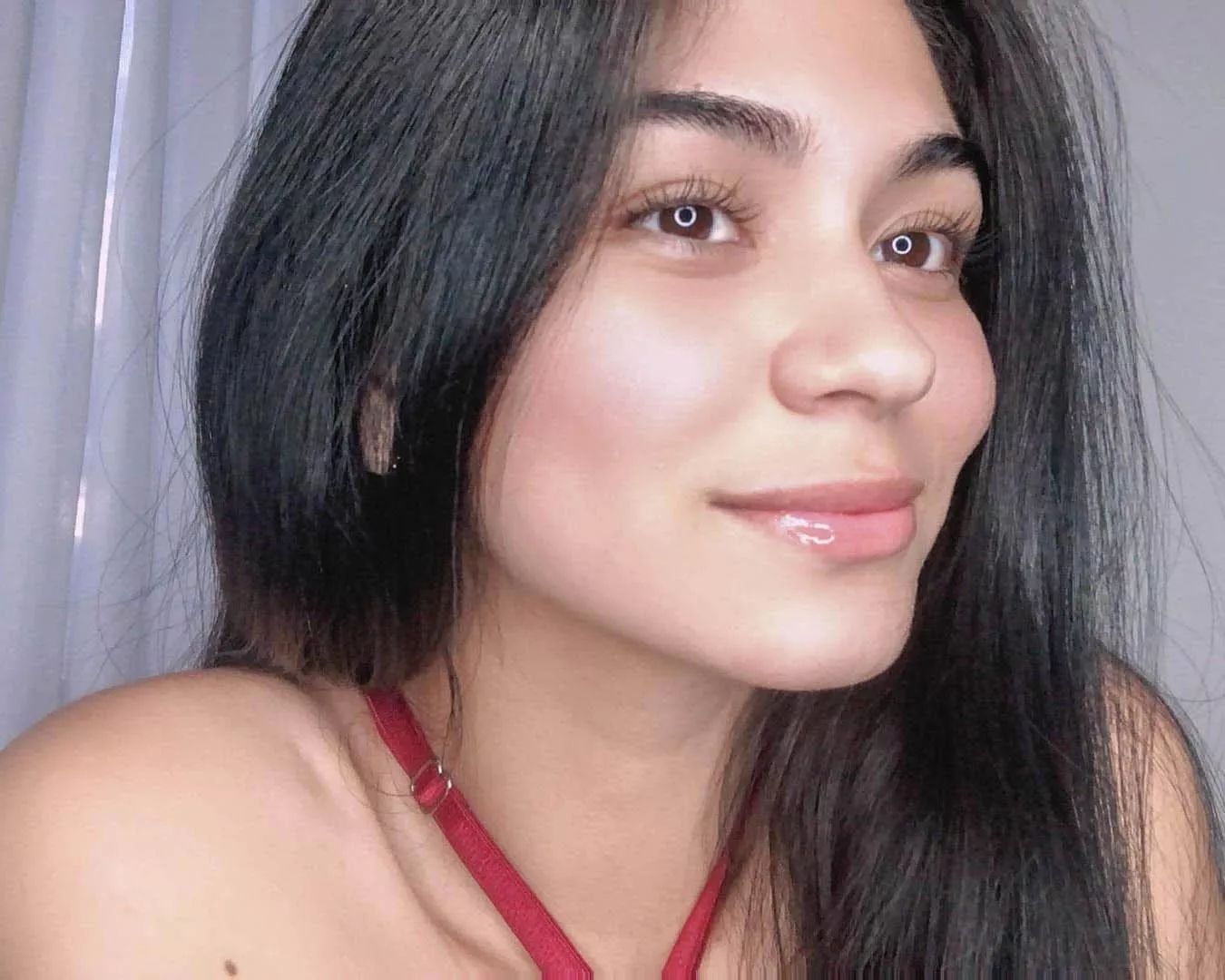 Busty petite & my pussy tastes sweet [F]19