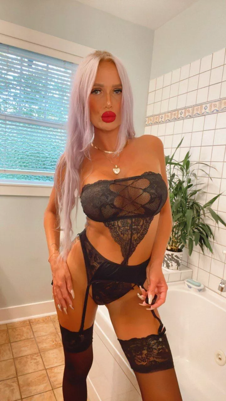 Can I taste your dick?😘