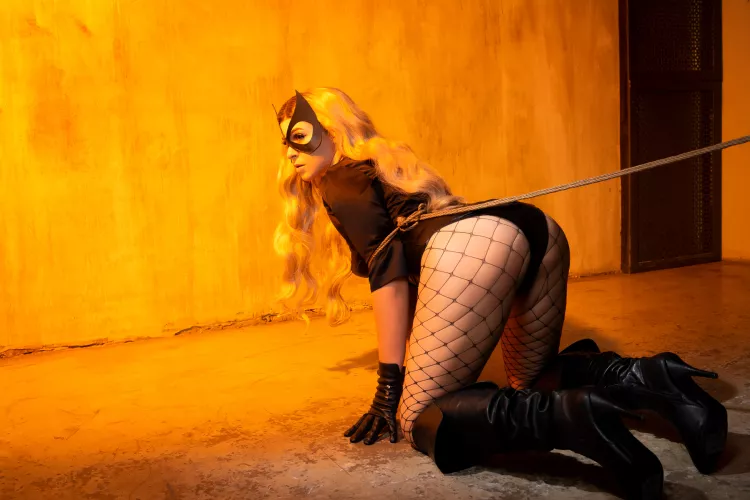 Can I trap you between my thighs?