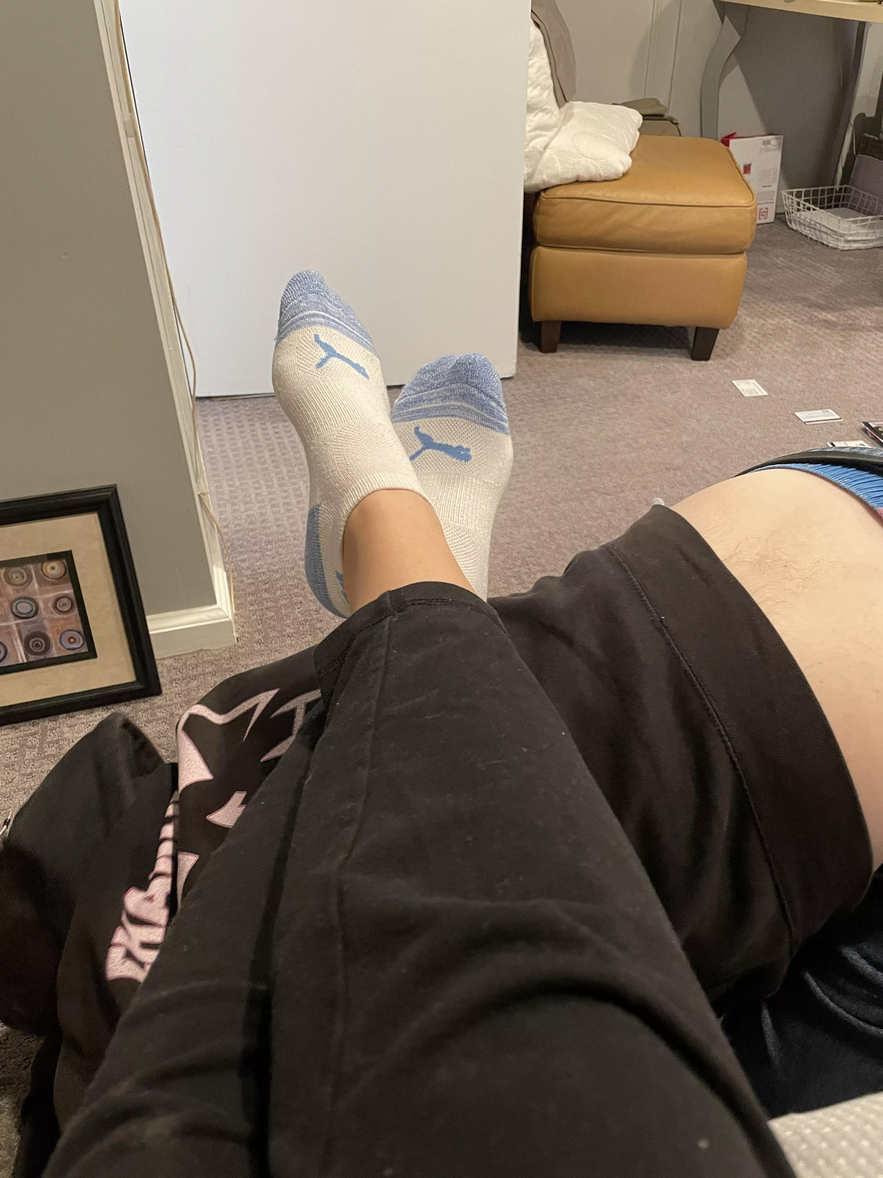 Come help me relax on hump day ☺️