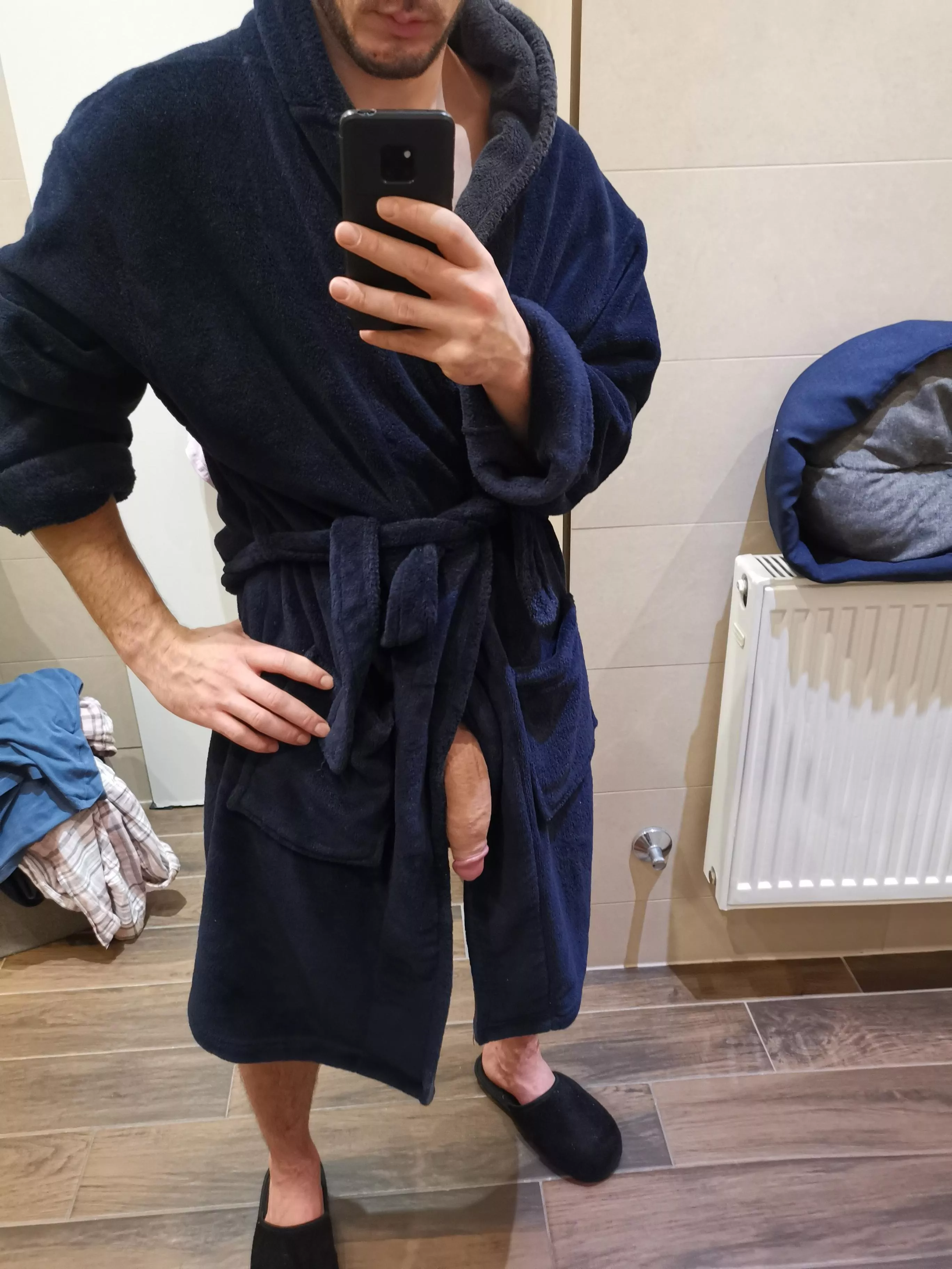 couldn't hide it under the robe😋