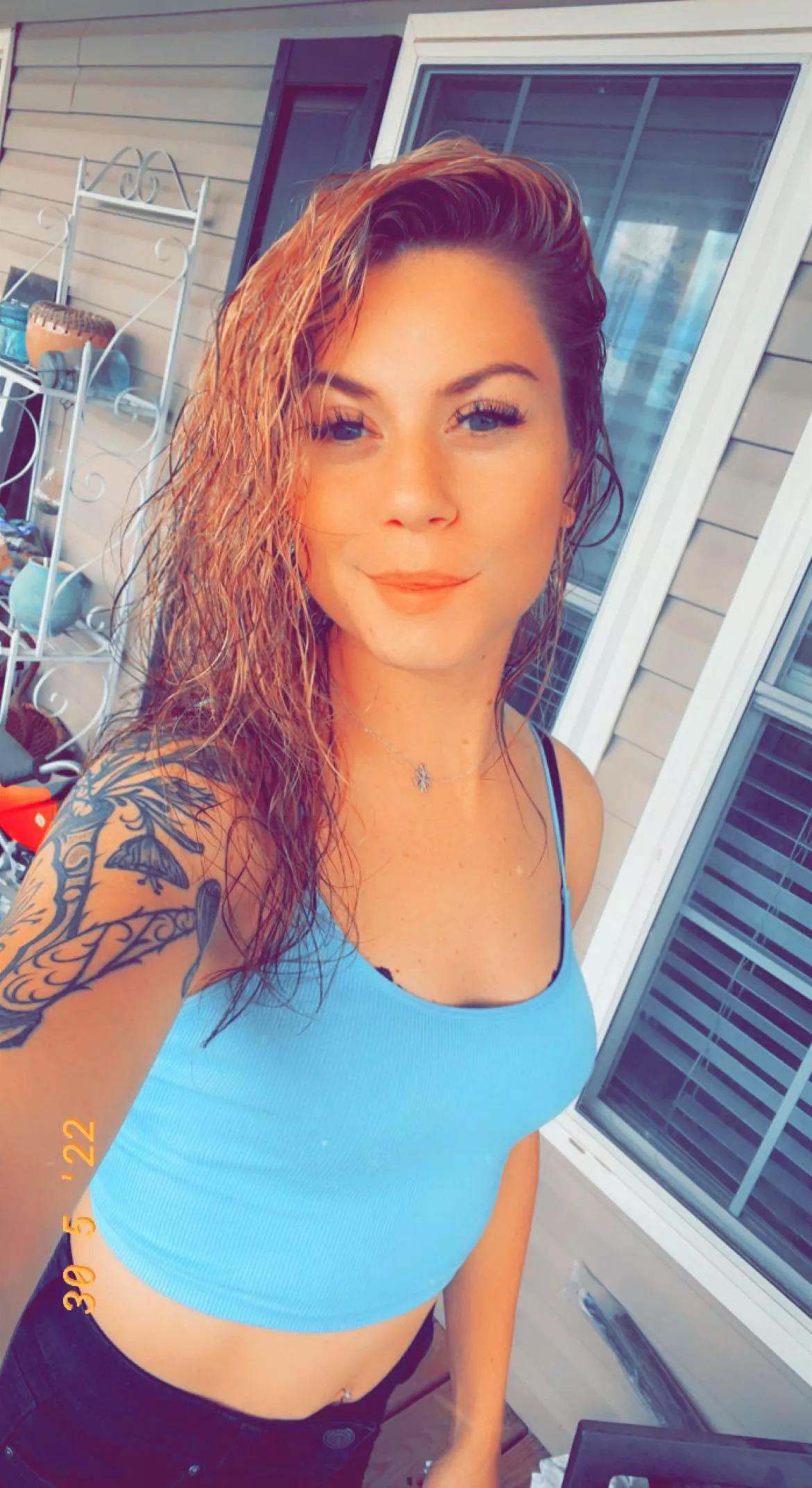 Crop top is the only way to go 😈🙊💕