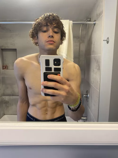 Dom Top Twink Here 😈