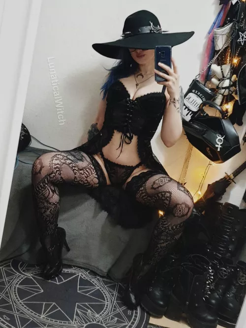 Feeling needy AF right now