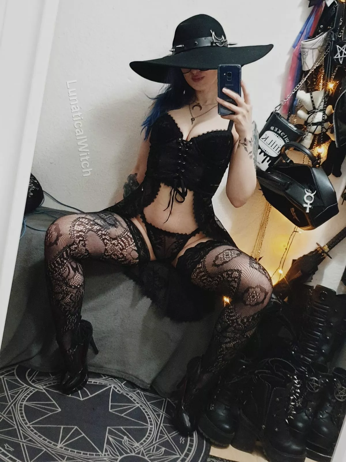 Feeling needy AF right now