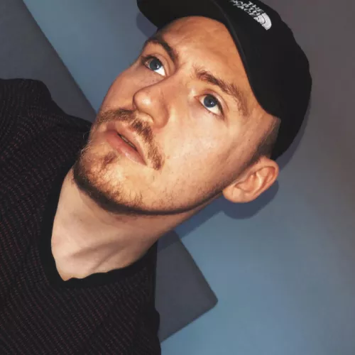 God I get so bored of life 😅😩 [22]