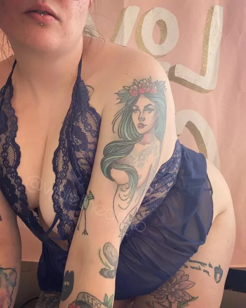 happy Thirsty Thursday, my Darlings!