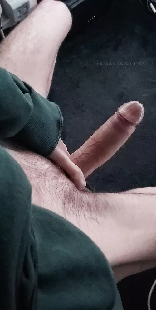 Hate having no one to fuck, change that for me? 🙄