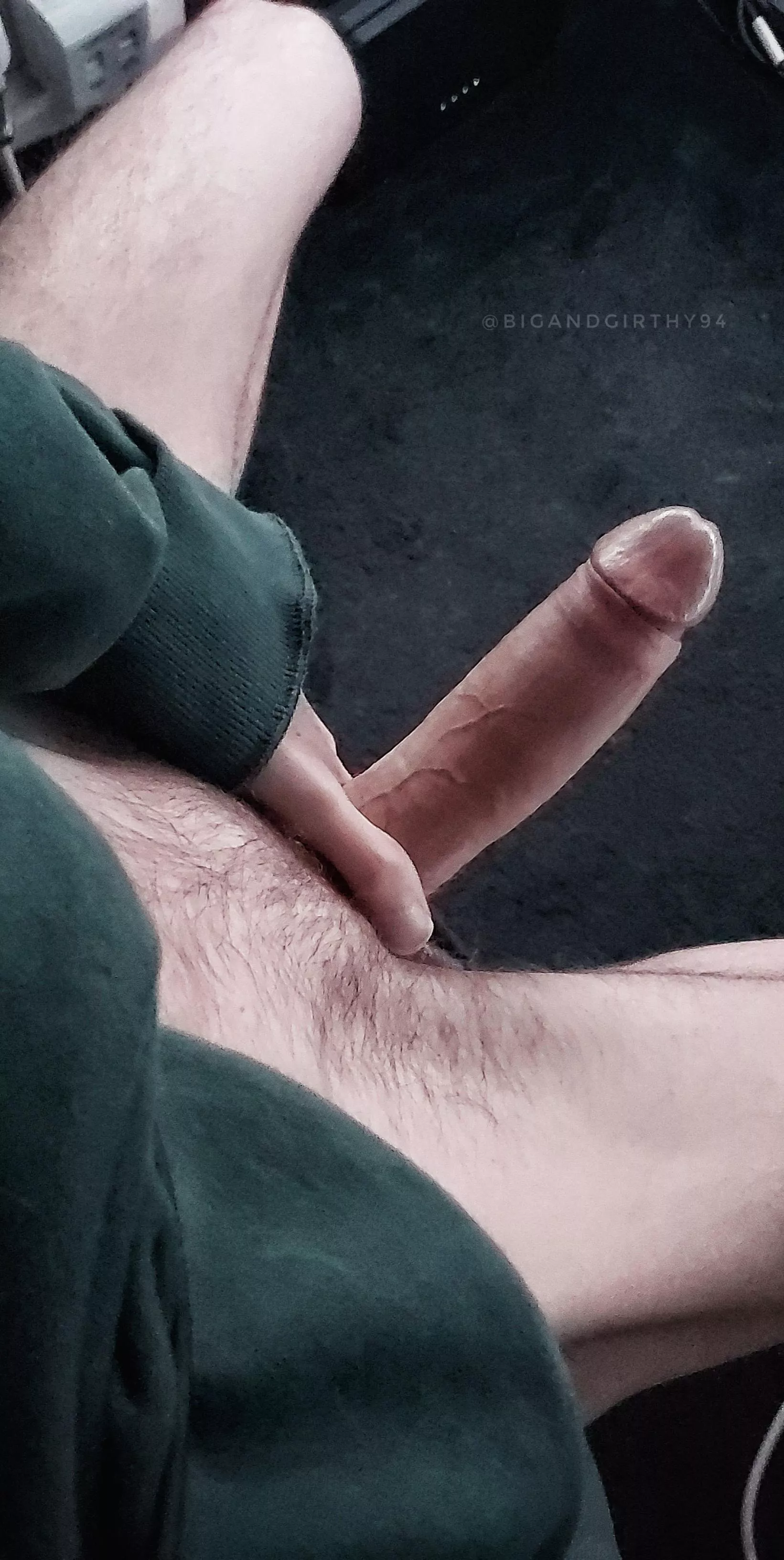 Hate having no one to fuck, change that for me? 🙄