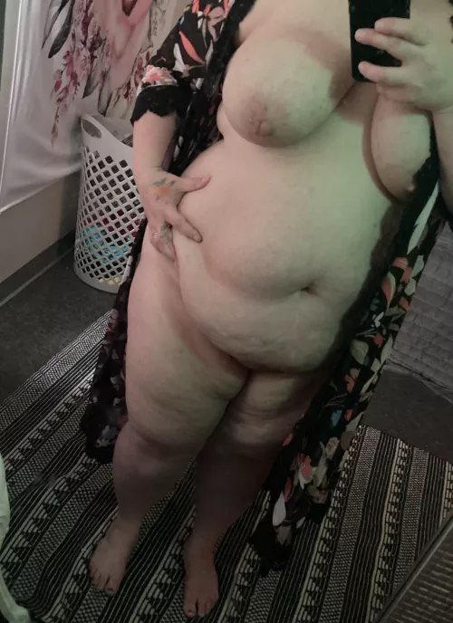 Hellooo 🙃BBW or SSBBW?