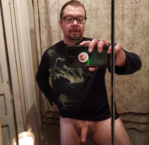 I had pants on before I started s(m)oking this bowl I dunno what happened.