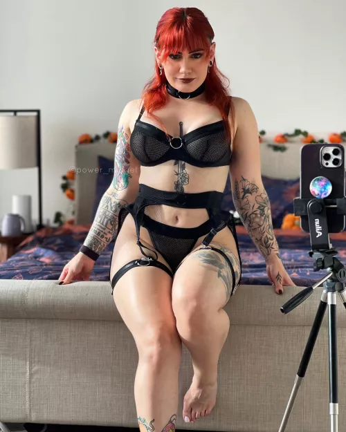 I love this outfit 😈🖤