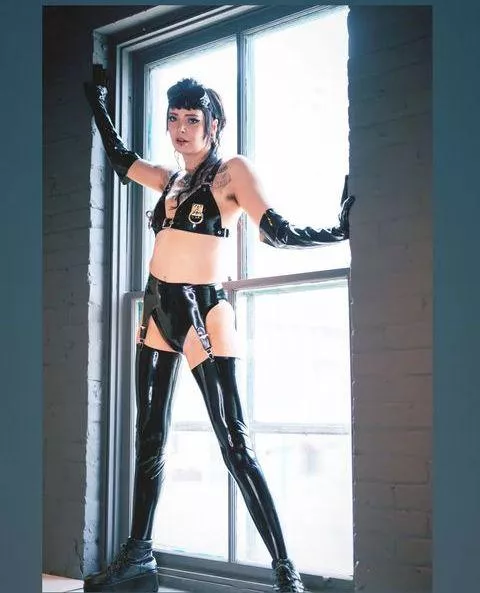 I'd love to be used right now [F]