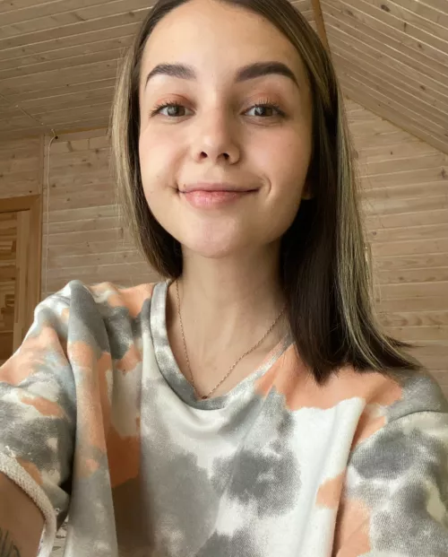 ⬆️ if you want me to send you nudes