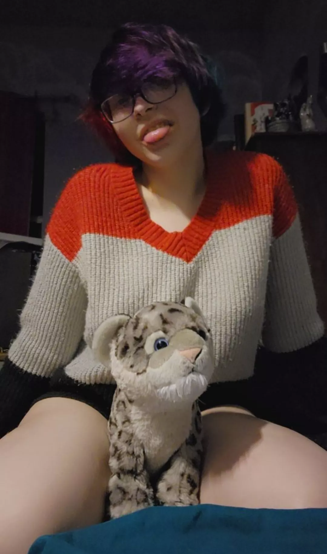 just dyed my hair n now I feel hot lol