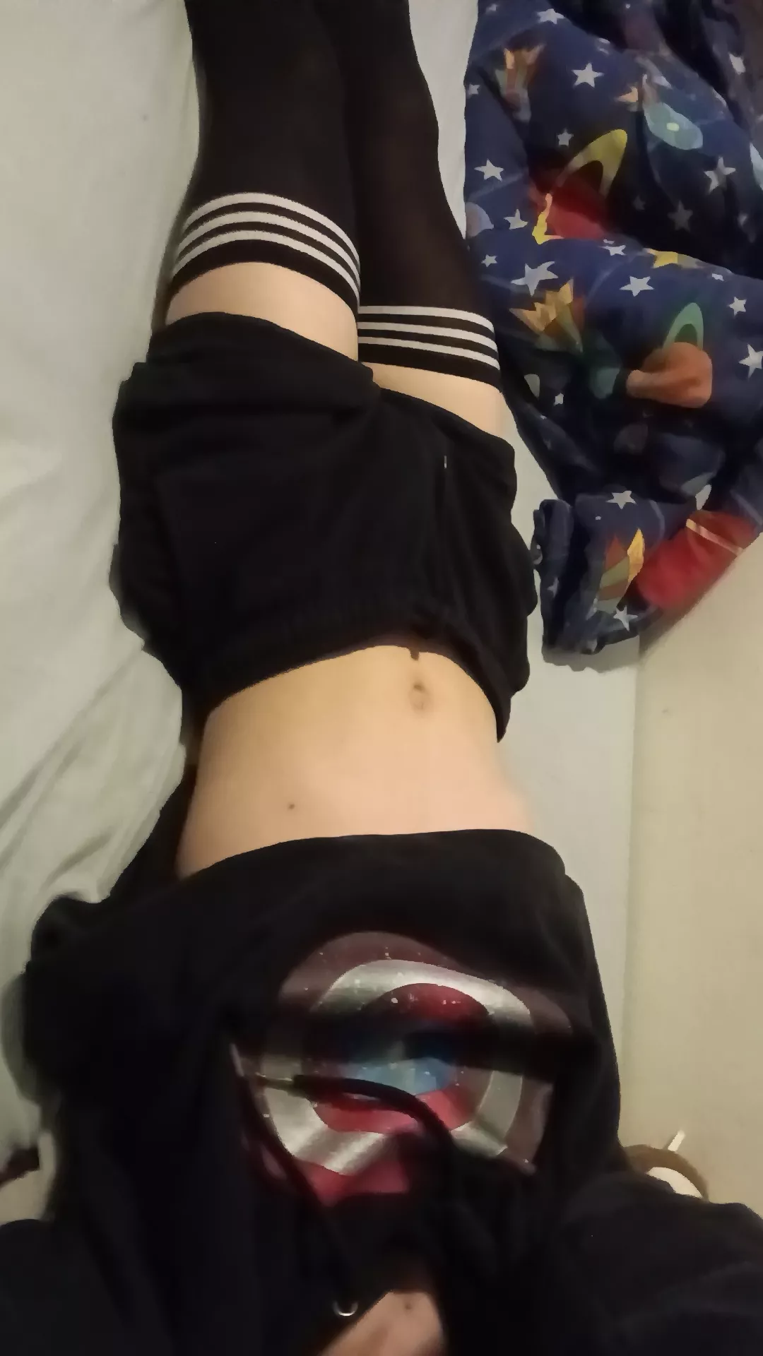 just sweepy femboy on 3 hours of sweep >~<