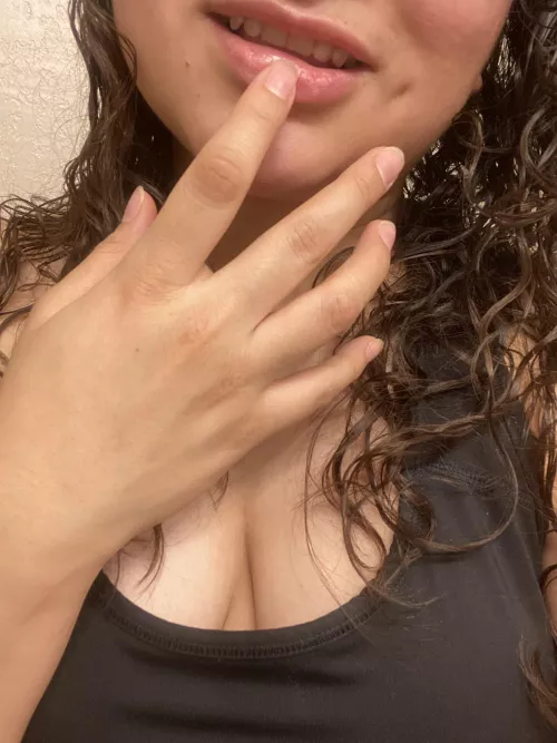 Leave natural with a clear coat, or ✨paint them✨? 💅🏼