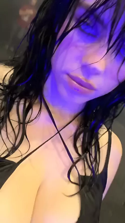 let's get bi for Billie Eilish