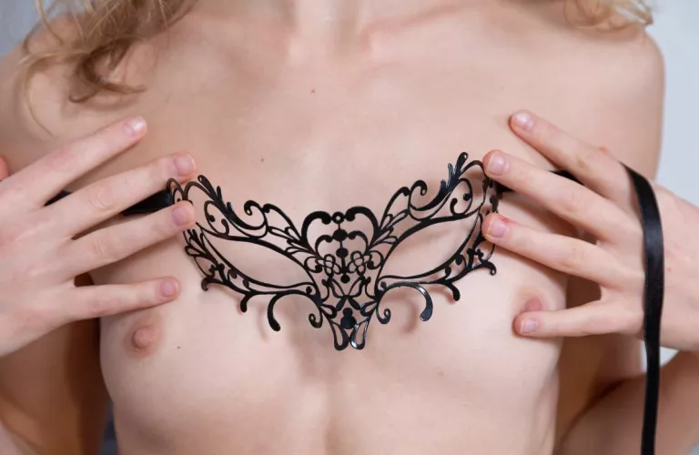 Masks down, boobs up! 😊