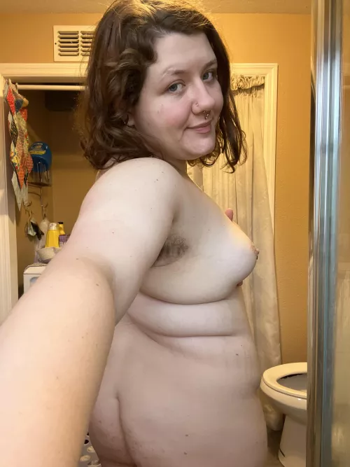 no makeup, no nothing, just my beautiful chubby body and hairy armpits 😈🥰