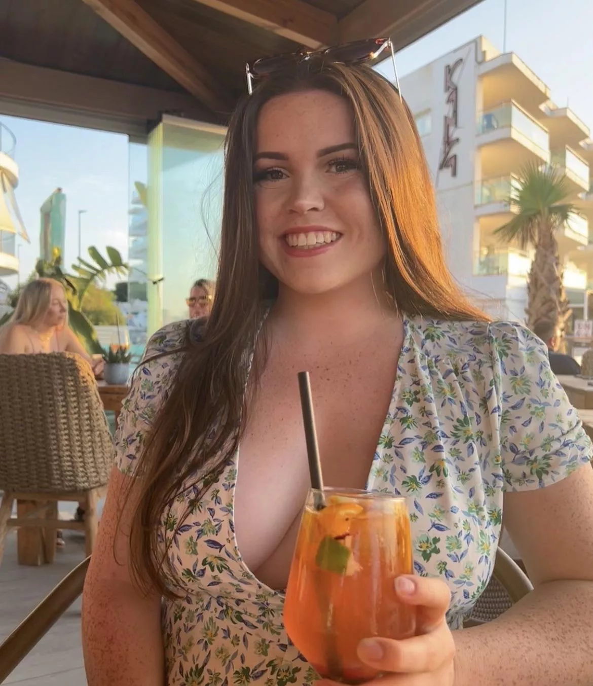 Now those are some full tits!