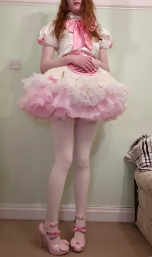 Please emasculate me 🥺🥺🎀