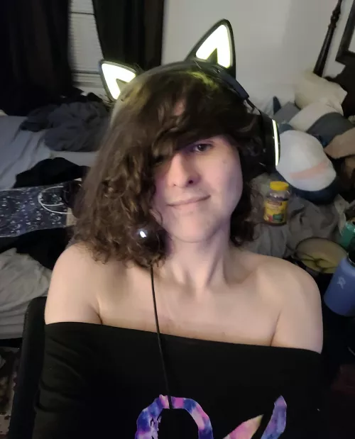 Quick pic I took while streaming. How's it look?