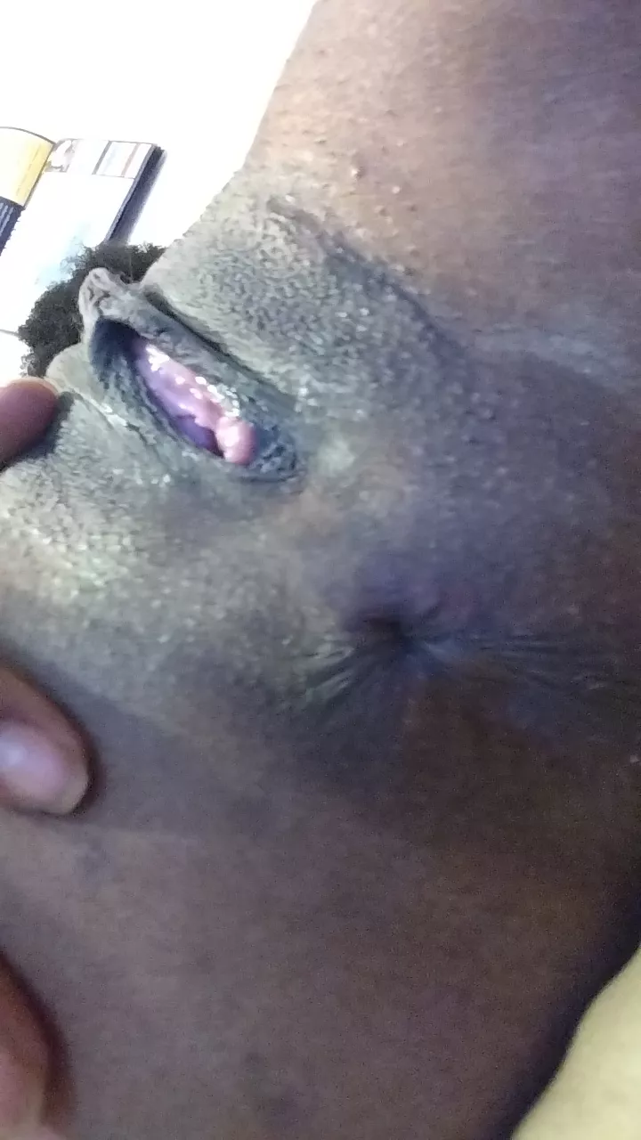 shove your fat cock in it 😜💦🍆