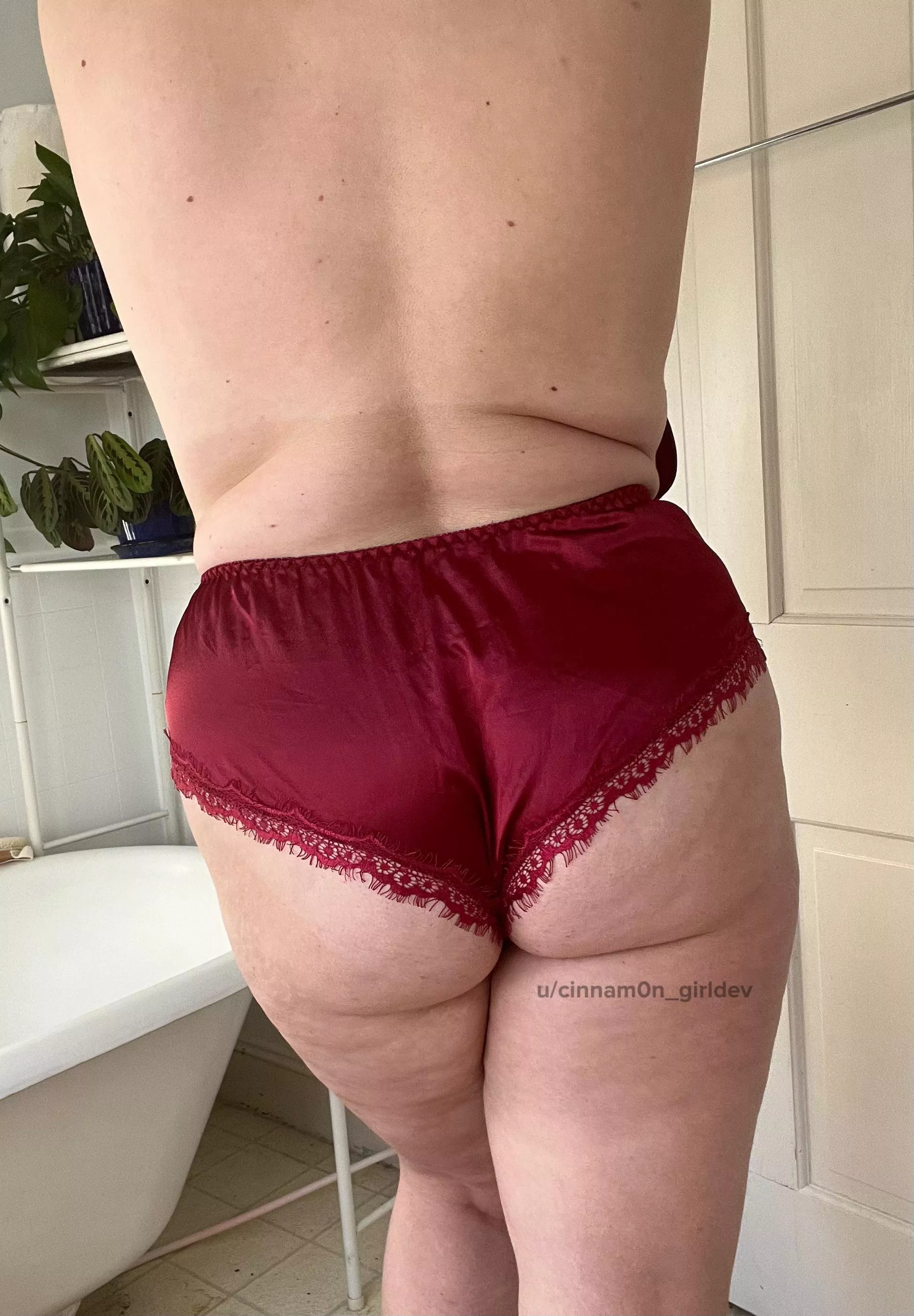 Starting to appreciate my ass more💋