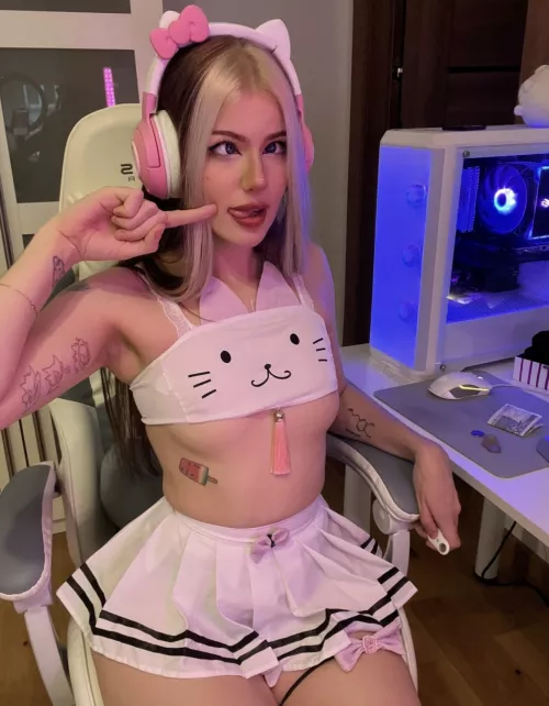 Take a shower with me after game :)