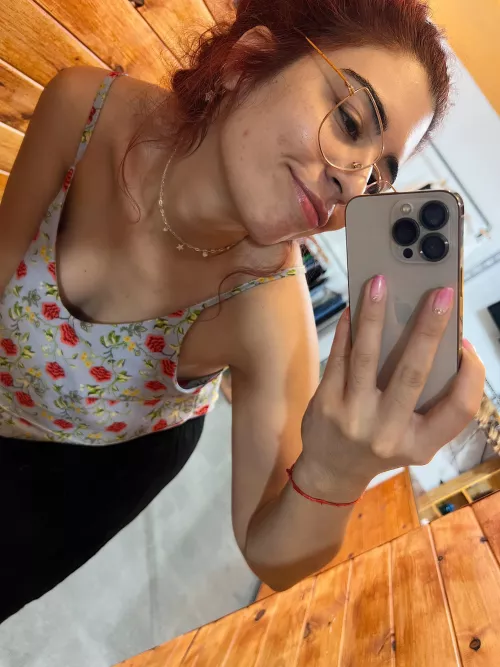 The small ones 🍒 are your type?