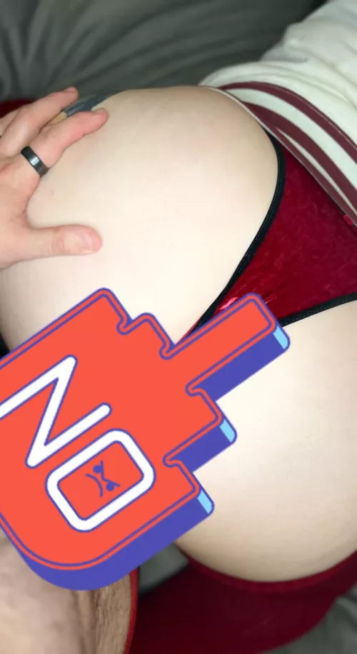 Uncensored went up on my page, go give a sub, it’s freee 🖤