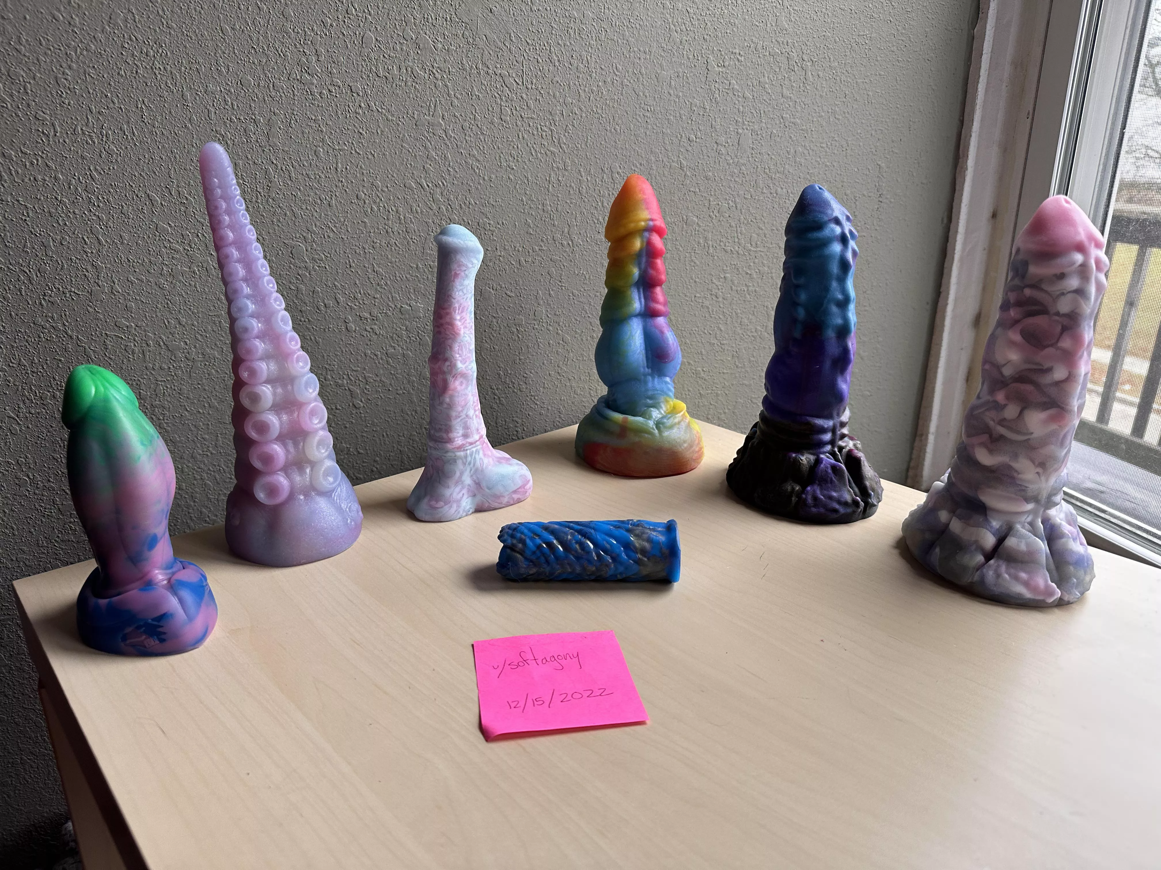 [USA] Multilot of small/medium BD insertables and indie stroker! Everything MUST GO!!!