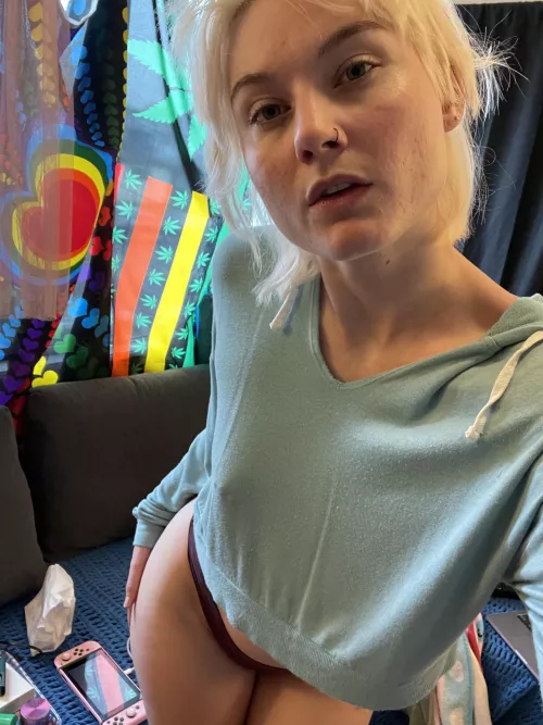 Weed, video games, and me. Who’s joining