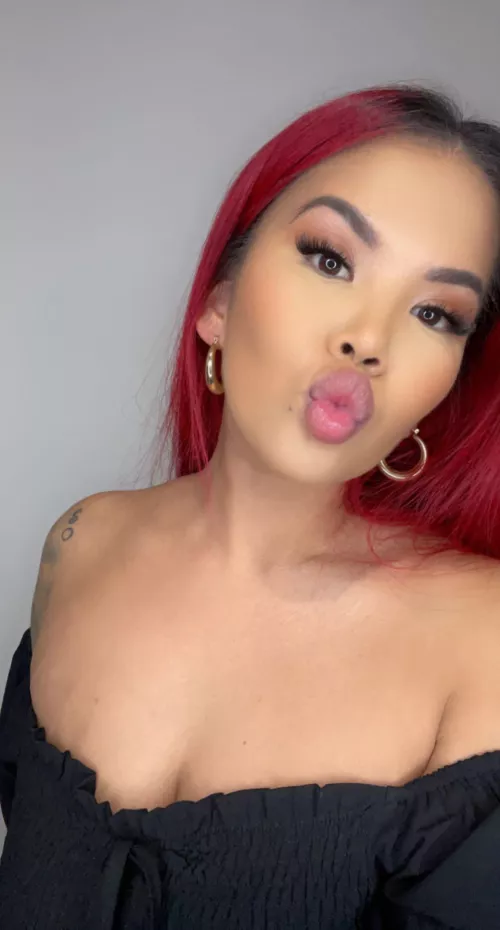 What nationality do you think I am? 😏🔥