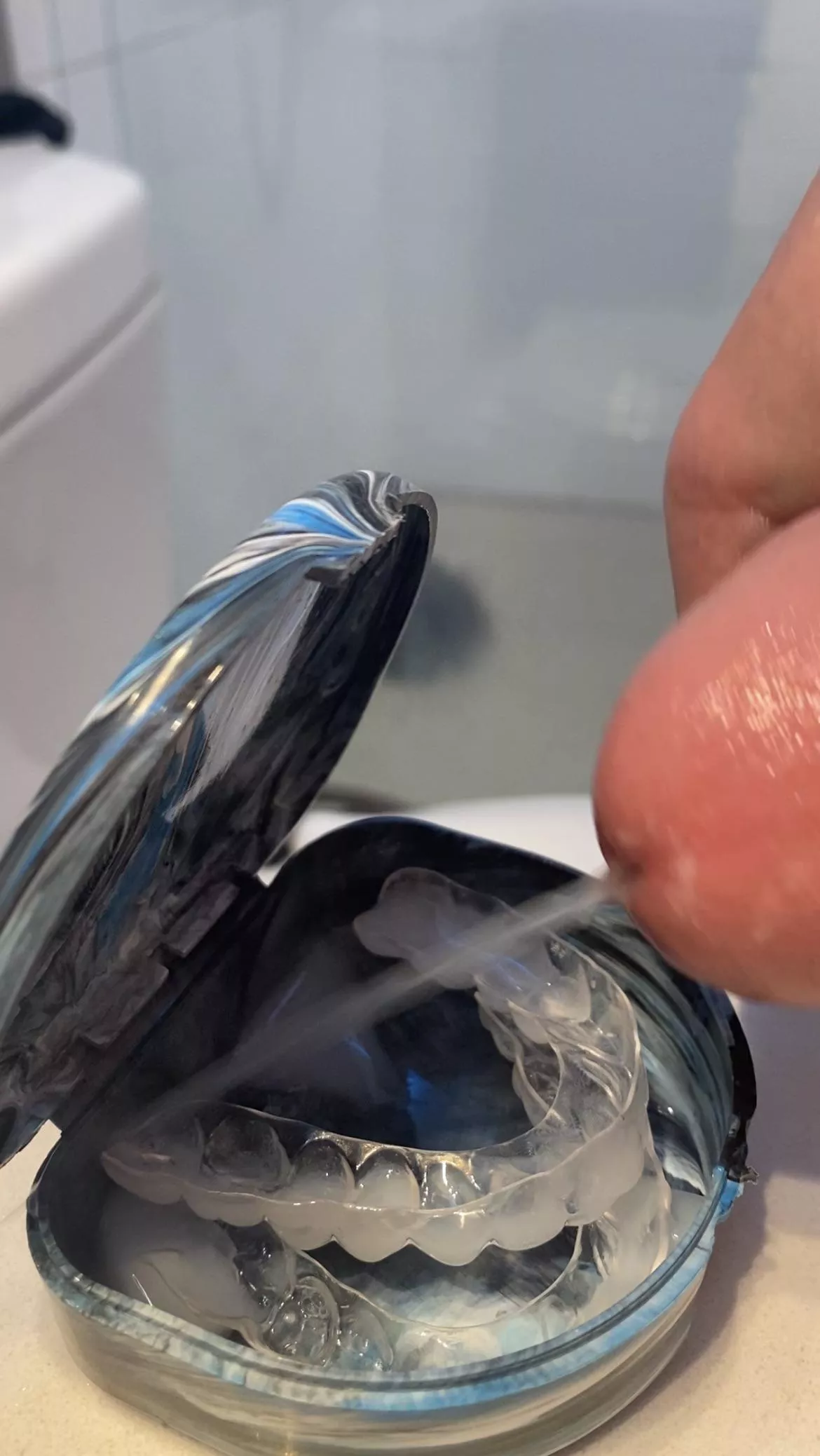 Who wants to watch the full vid?