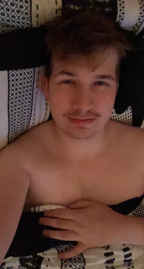 Woke up with a 101F fever.. def staying home and gaming today 🫠