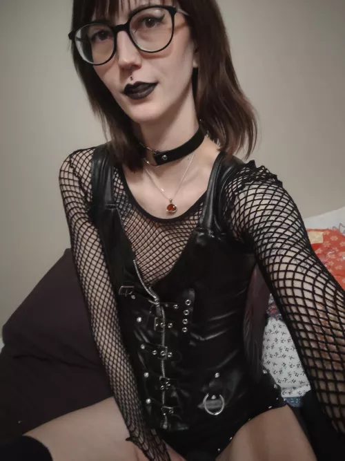 Would you be okay if I wore this to a show as your date?