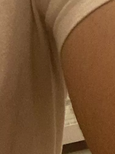 19 Egyptian Arab bottom, looking for a big dick. FACE+++ snap:m_lutious