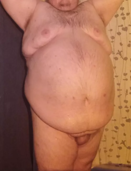 any guys wanna pay to keep me fat?